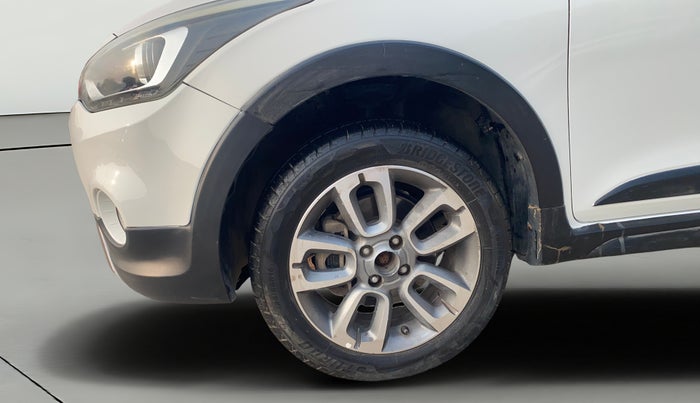 2015 Hyundai i20 Active 1.2 S, Petrol, Manual, 1,01,144 km, Left Front Wheel