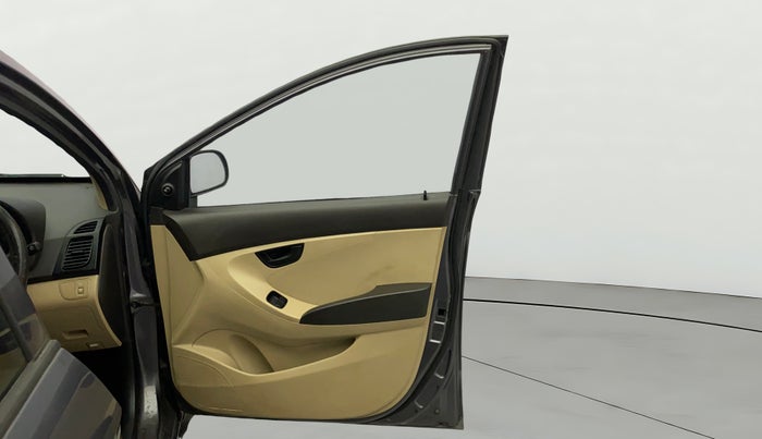 2017 Hyundai Eon ERA +, Petrol, Manual, 61,242 km, RHS Front Door