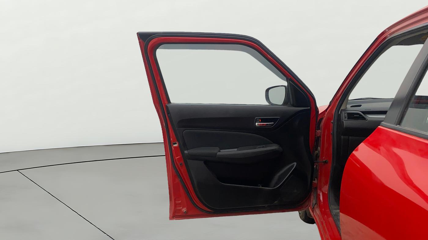 2018 Maruti Swift VXI, Petrol, Manual, 26,689 km, LHS Front Door