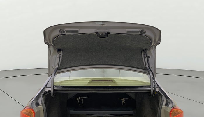 2018 Honda City 1.5L I-VTEC V MT, Petrol, Manual, 53,221 km, Boot Door Open