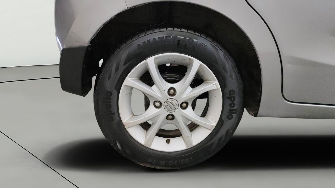 2017 Maruti Celerio ZXI AMT (O), Petrol, Automatic, 1,20,564 km, Right Rear Wheel