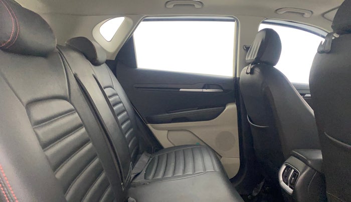 2021 KIA SONET HTX 1.0 IMT, Petrol, Manual, 32,277 km, Right Side Rear Door Cabin