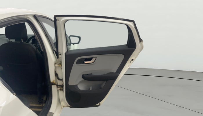 2020 Tata ALTROZ XZ PETROL, Petrol, Manual, 18,468 km, RHS Rear Door