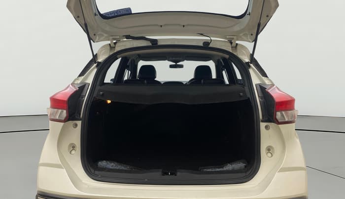 2021 Nissan Kicks XV 1.5, Petrol, Manual, 71,247 km, Boot Open Zoomed View