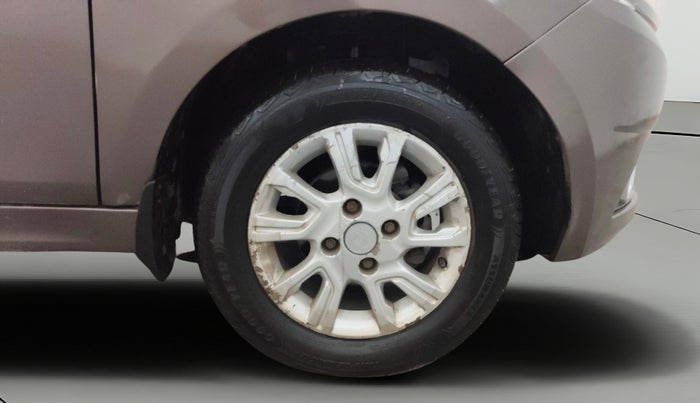 2016 Tata Tiago XZ PETROL, Petrol, Manual, 88,841 km, Right Front Wheel