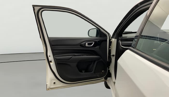 2021 Jeep Compass MODEL S (O) 1.4 PETROL DCT, Petrol, Automatic, 1,24,582 km, LHS Front Door