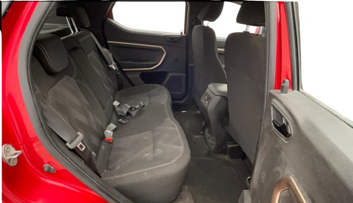 2023 Renault Kiger RXT (O) MT, Petrol, Manual, 23,260 km, Right Side Rear Door Cabin