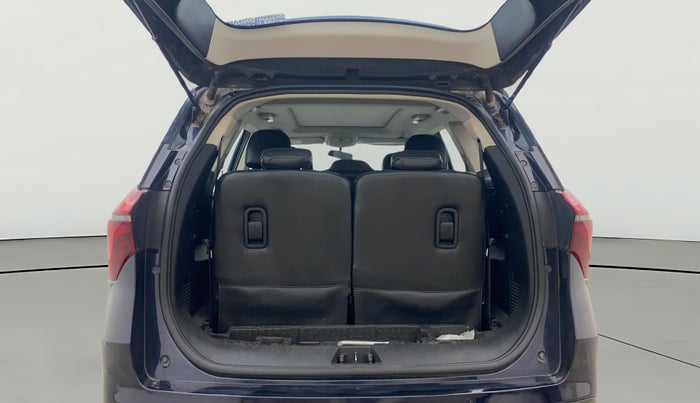 2022 Mahindra XUV700 AX 5 D MT 7 STR, Diesel, Manual, 49,147 km, Boot Open Zoomed View