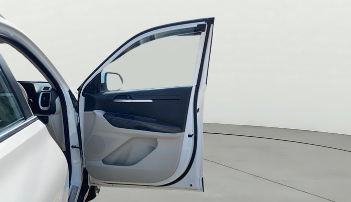 2023 KIA SONET 	 HTX 1.0 TURBO DCT, Petrol, Automatic, 39,843 km, RHS Front Door