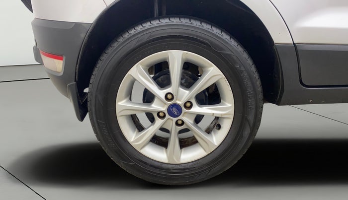 2018 Ford Ecosport TITANIUM 1.5L DIESEL, Diesel, Manual, 1,05,406 km, Right Rear Wheel