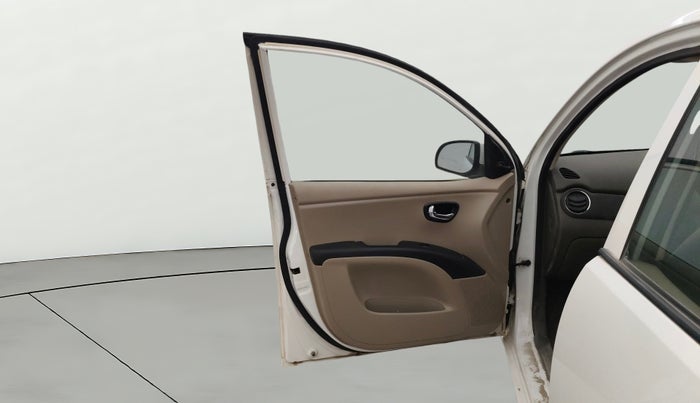 2015 Hyundai i10 SPORTZ 1.1, Petrol, Manual, 23,803 km, LHS Front Door