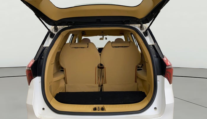 2021 Mahindra XUV700 AX 3 P MT 5 STR, Petrol, Manual, 15,831 km, Boot Open Zoomed View