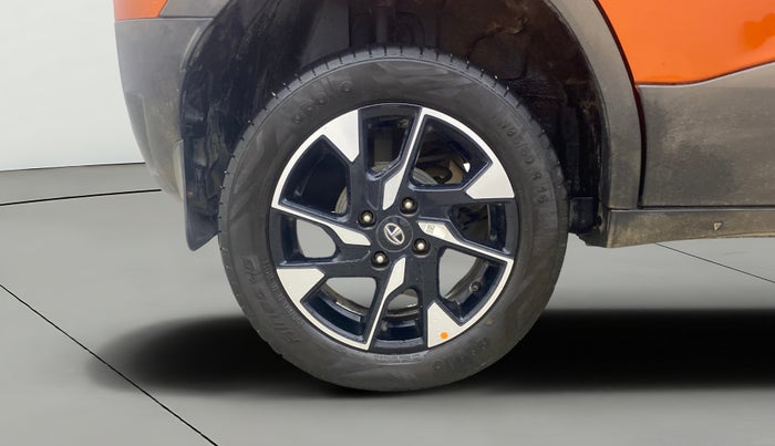 2022 Tata PUNCH CREATIVE  AMT, Petrol, Automatic, 26,293 km, Right Rear Wheel