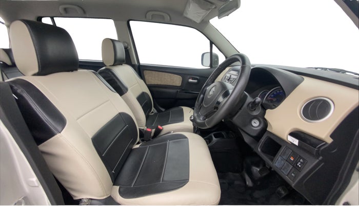 2018 Maruti Wagon R 1.0 VXI, Petrol, Manual, 14,219 km, Right Side Front Door Cabin
