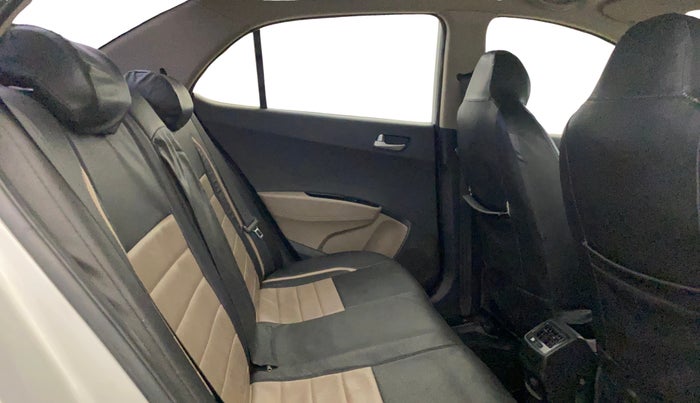 2014 Hyundai Xcent S (O) 1.2, Petrol, Manual, 80,611 km, Right Side Rear Door Cabin