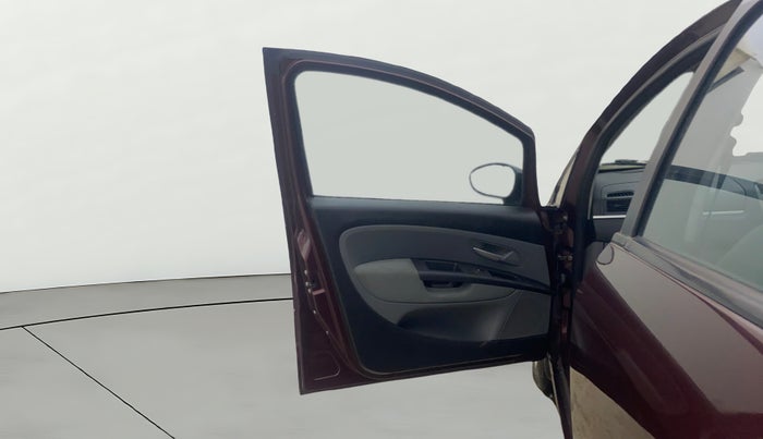 2014 Fiat Grand Punto DYNAMIC 1.3, Diesel, Manual, 1,12,238 km, LHS Front Door