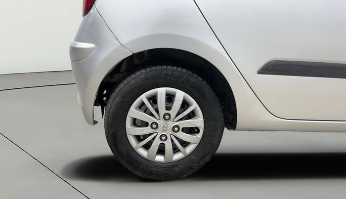 2015 Hyundai i10 SPORTZ 1.1, Petrol, Manual, 75,400 km, Right Rear Wheel