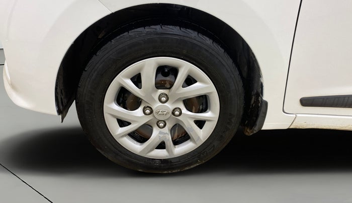 2018 Hyundai Grand i10 SPORTZ 1.2 KAPPA VTVT, Petrol, Manual, 82,973 km, Left Front Wheel