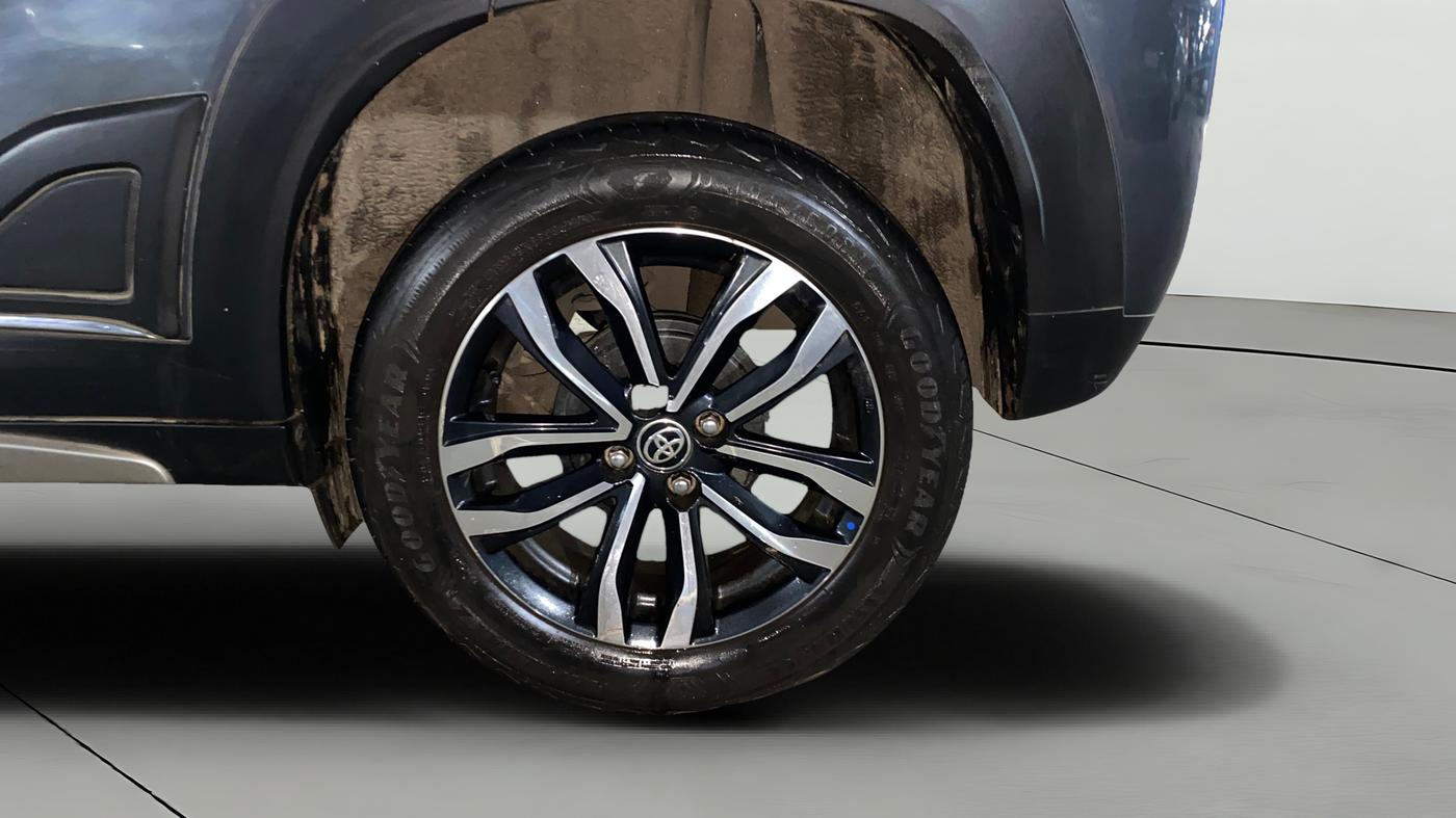 2024 Toyota Urban Cruiser Taisor V 1.0 Petrol AT, Petrol, Automatic, 26,999 km, Left Rear Wheel