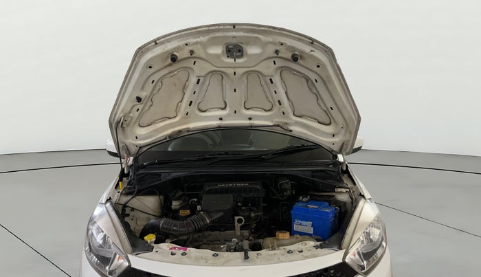 2018 Tata Tiago XT PETROL, Petrol, Manual, 59,643 km, Open Bonet