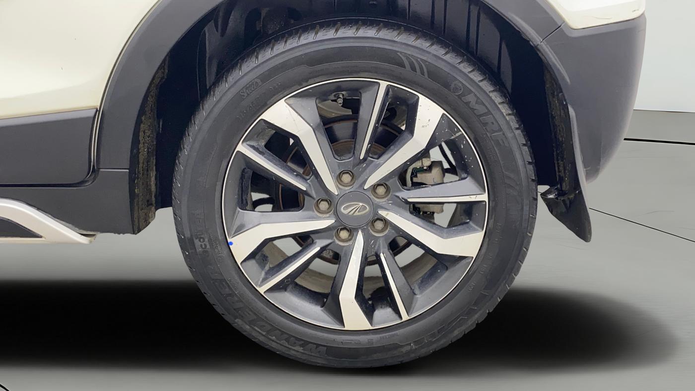 2020 Mahindra XUV300 W8 (O) 1.2 PETROL, Petrol, Manual, 34,817 km, Left Rear Wheel