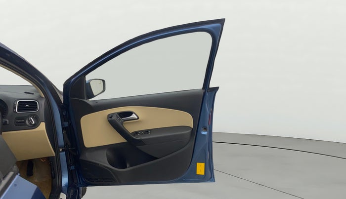 2017 Volkswagen Ameo HIGHLINE PLUS 1.5L AT 16 ALLOY, Diesel, Automatic, 71,356 km, RHS Front Door