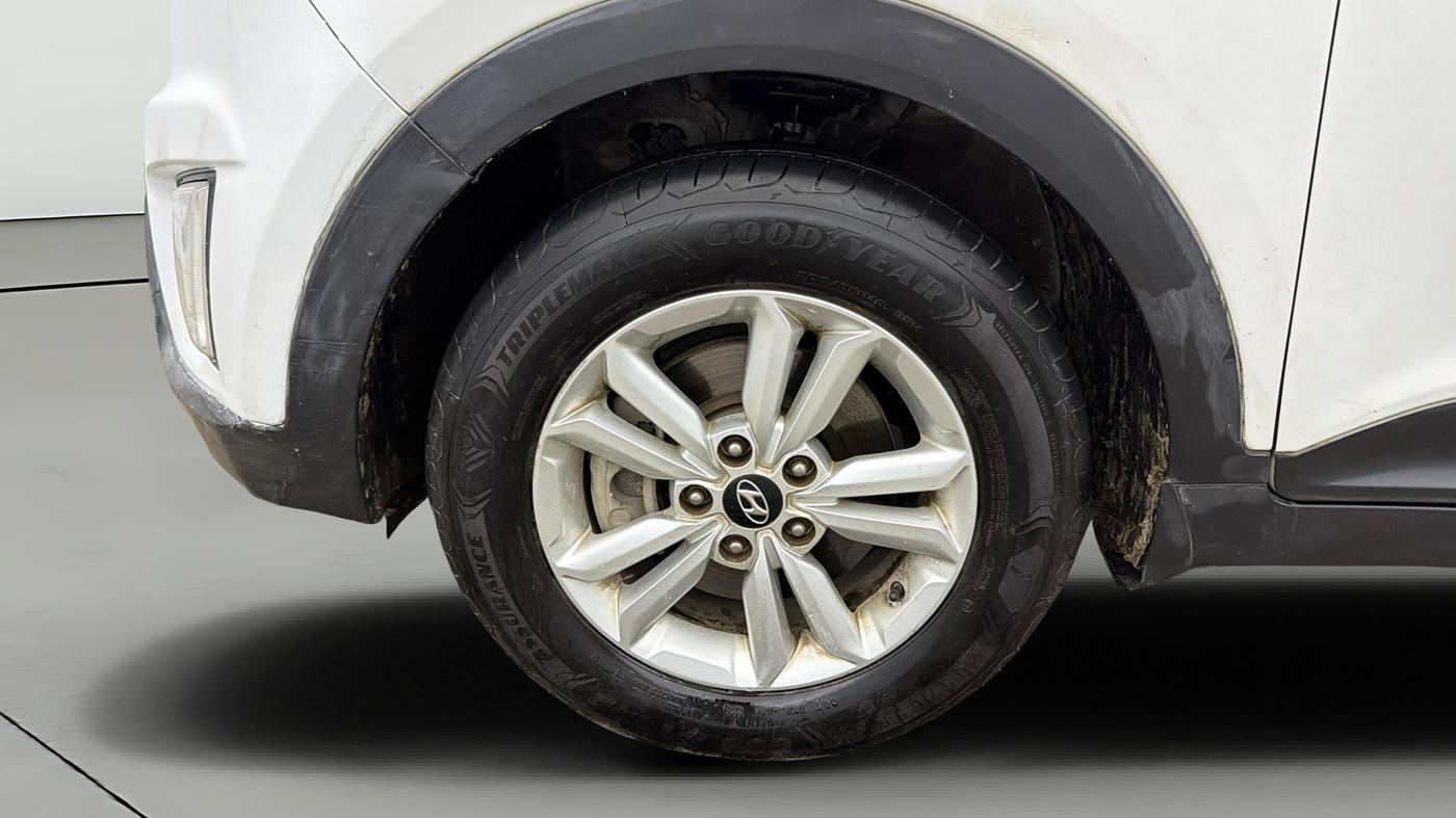 2015 Hyundai Creta SX PLUS 1.6 PETROL, Petrol, Manual, 66,754 km, Left Front Wheel