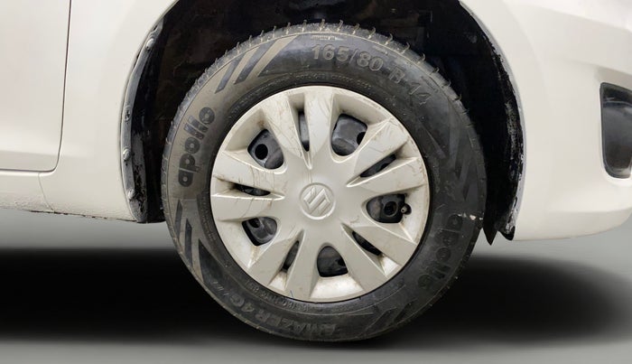 2013 Maruti Swift Dzire VDI, Diesel, Manual, 1,22,358 km, Right Front Wheel