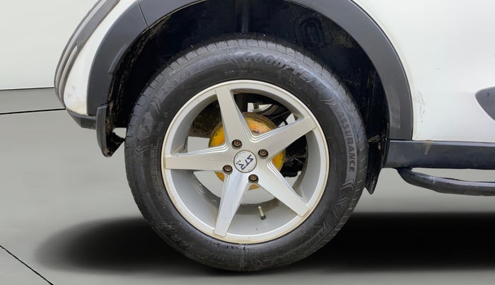 2022 Tata NEXON XE PETROL, CNG, Manual, 75,986 km, Right Rear Wheel