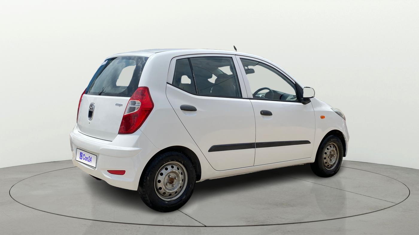 2016 Hyundai i10 MAGNA 1.1, CNG, Manual, 1,47,098 km, Right Back Diagonal