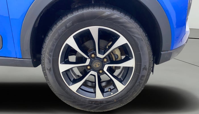 2020 Tata NEXON XZA PLUS SUNROOF PETROL, Petrol, Automatic, 78,536 km, Right Front Wheel
