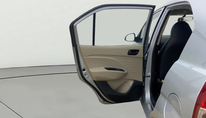 2021 Hyundai NEW SANTRO SPORTZ EXECUTIVE MT CNG, CNG, Manual, 79,736 km, LHS Rear Door