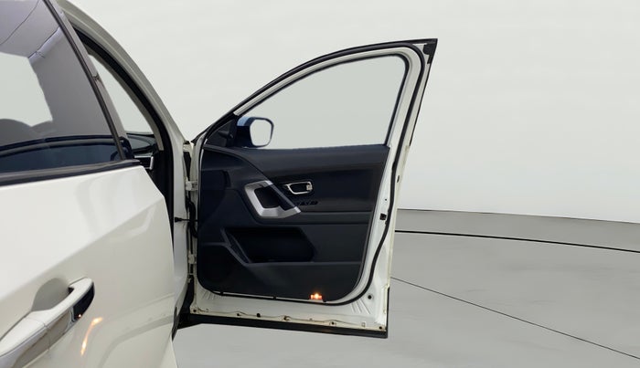 2021 Tata Harrier XT PLUS 2.0L KRYOTEC, Diesel, Manual, 85,888 km, RHS Front Door