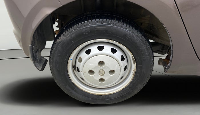 2018 Tata Tiago XE PETROL, Petrol, Manual, 83,277 km, Right Rear Wheel