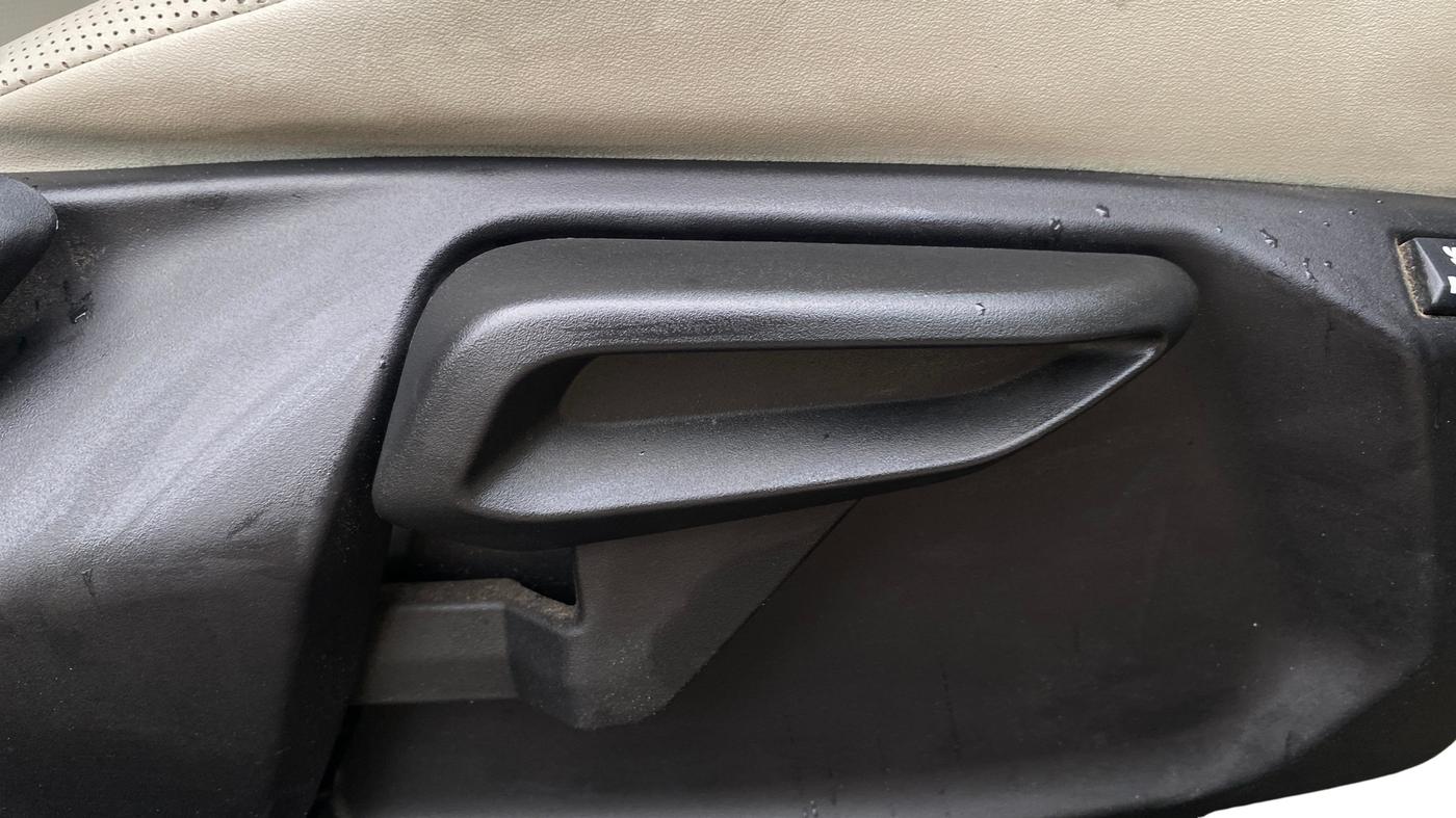 2022 Tata NEXON XZ PLUS (PREMIUM) PETROL, Petrol, Manual, 29,325 km, Third Seat Row ( optional )