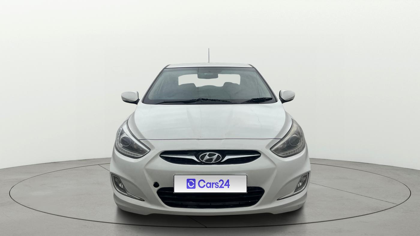 2014 Hyundai Verna FLUIDIC 1.6 CRDI SX OPT, Diesel, Manual, 81,619 km, Front