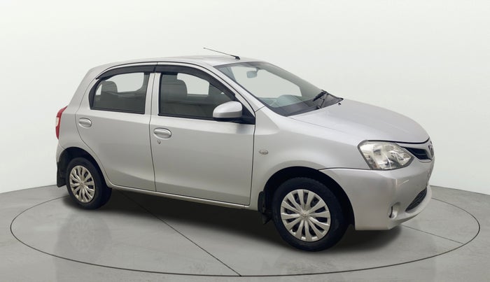 2015 Toyota Etios Liva G, Petrol, Manual, 38,768 km, Right Front Diagonal
