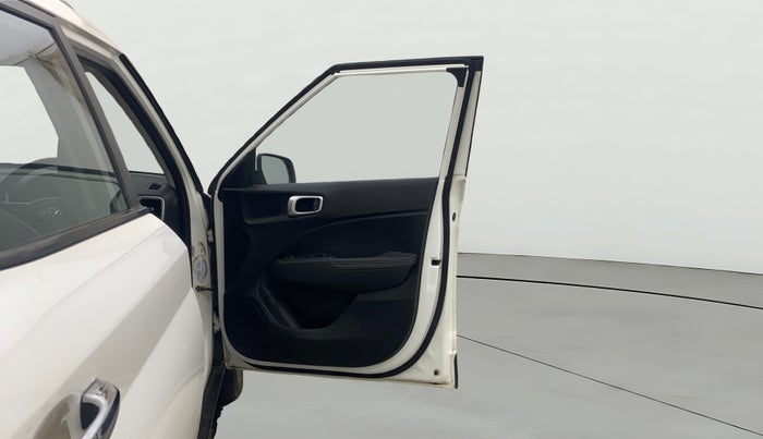 2022 Hyundai VENUE SX 1.0 (O) TURBO IMT, Petrol, Manual, 56,712 km, RHS Front Door