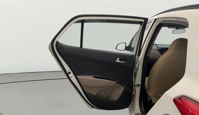 2017 Hyundai Grand i10 SPORTZ (O) 1.2 KAPPA VTVT, Petrol, Manual, 70,552 km, LHS Rear Door