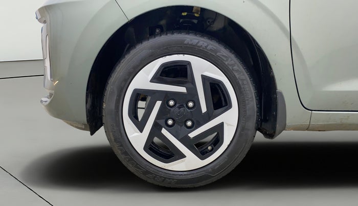 2023 Hyundai GRAND I10 NIOS SPORTZ AMT 1.2 KAPPA VTVT, Petrol, Automatic, 11,795 km, Left Front Wheel