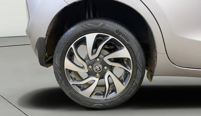 2020 Toyota Glanza V, Petrol, Manual, 37,798 km, Right Rear Wheel