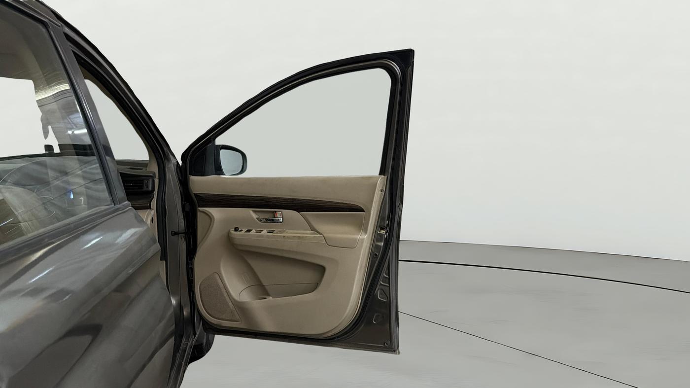 2019 Maruti Ertiga ZXI+ SHVS, Petrol, Manual, 87,662 km, RHS Front Door