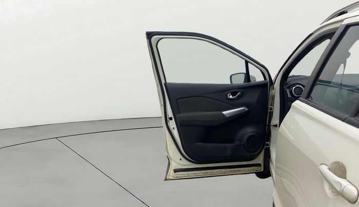 2019 Nissan Kicks XL DIESEL, Diesel, Manual, 61,756 km, LHS Front Door