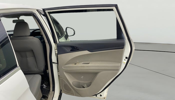 2019 Mahindra MARAZZO M2 8 STR, Diesel, Manual, 26,273 km, RHS Rear Door