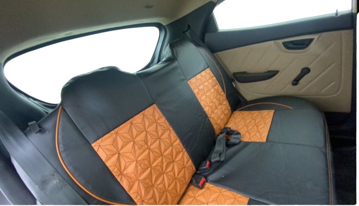 2018 Hyundai Eon ERA +, Petrol, Manual, 56,449 km, Right Side Rear Door Cabin