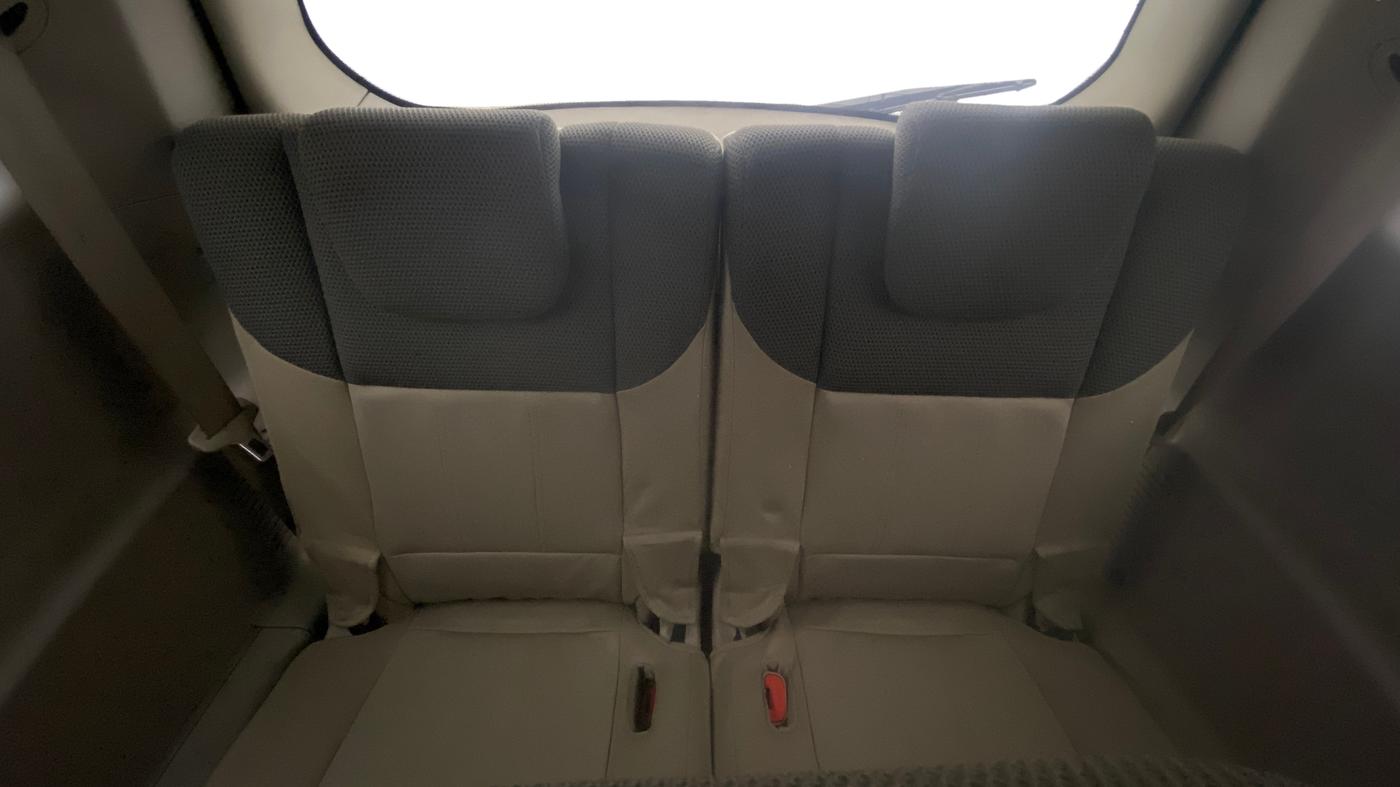 2017 Mahindra XUV500 W9 AT, Diesel, Automatic, 50,232 km, Third Seat Row ( optional )