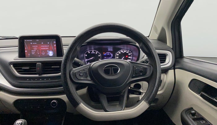 2024 Tata ALTROZ XM PLUS SUNROOF, Petrol, Manual, 13,766 km, Steering Wheel Close Up