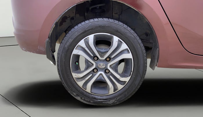 2022 Tata TIGOR XZ PLUS CNG, CNG, Manual, 68,597 km, Right Rear Wheel