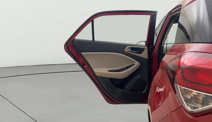 2016 Hyundai Elite i20 SPORTZ 1.2, Petrol, Manual, 1,14,179 km, LHS Rear Door