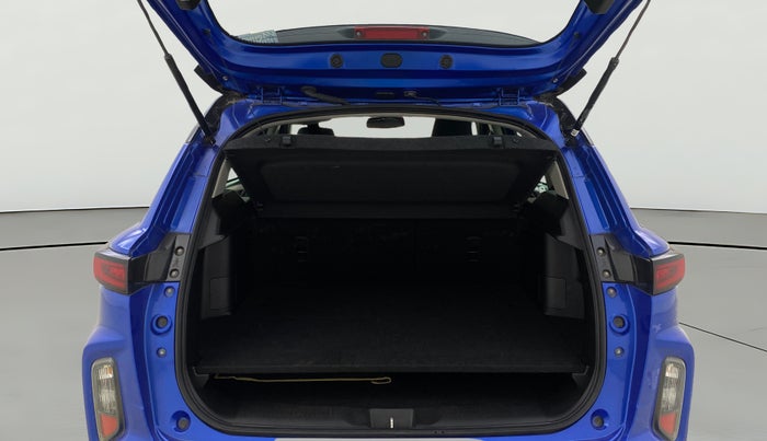 2022 Toyota URBAN CRUISER HYRYDER V HYBRID, Hybrid, Automatic, 35,471 km, Boot Open Zoomed View